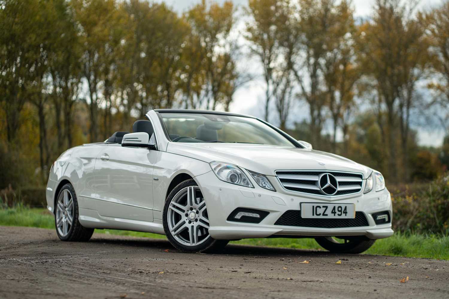 Lot 38 - 2011 Mercedes-Benz E350 Cabriolet