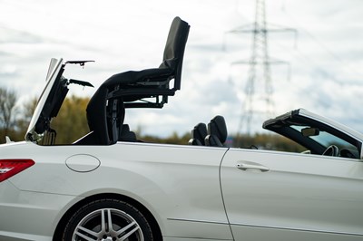 Lot 38 - 2011 Mercedes-Benz E350 Cabriolet