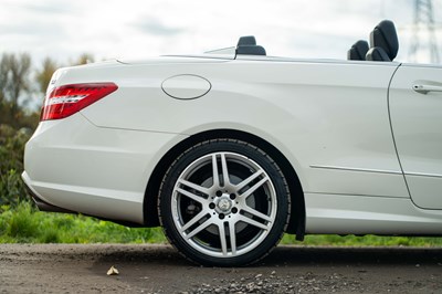 Lot 38 - 2011 Mercedes-Benz E350 Cabriolet