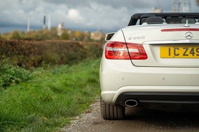 Lot 38 - 2011 Mercedes-Benz E350 Cabriolet
