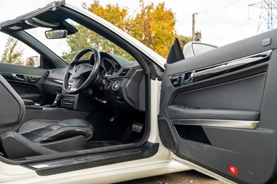 Lot 38 - 2011 Mercedes-Benz E350 Cabriolet