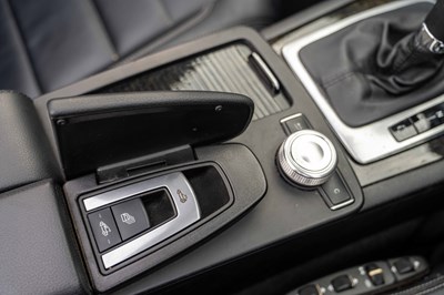 Lot 38 - 2011 Mercedes-Benz E350 Cabriolet