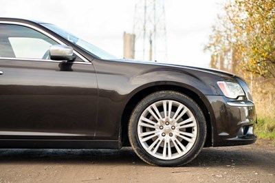 Lot 45 - 2013 Chrysler 300C