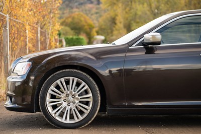 Lot 45 - 2013 Chrysler 300C