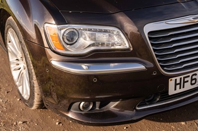 Lot 45 - 2013 Chrysler 300C