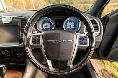 Lot 45 - 2013 Chrysler 300C