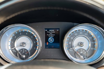 Lot 45 - 2013 Chrysler 300C