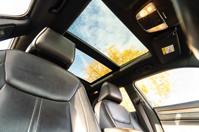 Lot 45 - 2013 Chrysler 300C