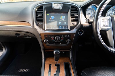 Lot 45 - 2013 Chrysler 300C