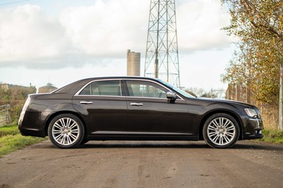Lot 45 - 2013 Chrysler 300C