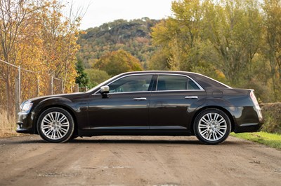 Lot 45 - 2013 Chrysler 300C