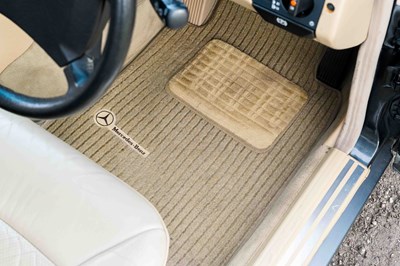 Lot 58 - 1990 Mercedes-Benz 230 CE