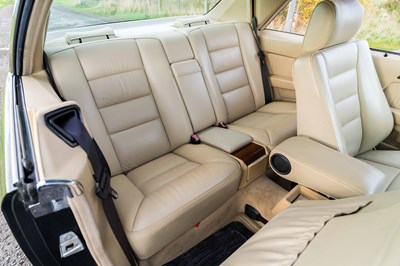 Lot 58 - 1990 Mercedes-Benz 230 CE