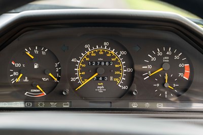 Lot 58 - 1990 Mercedes-Benz 230 CE