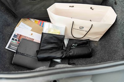 Lot 1998 Porsche Boxster