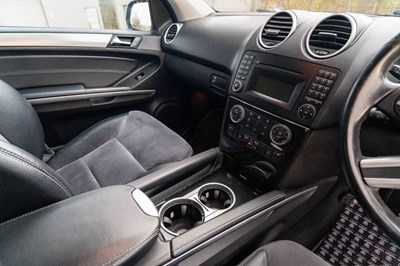 Lot 82 - 2010 Mercedes-Benz ML350