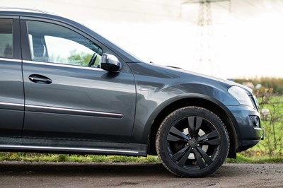 Lot 82 - 2010 Mercedes-Benz ML350