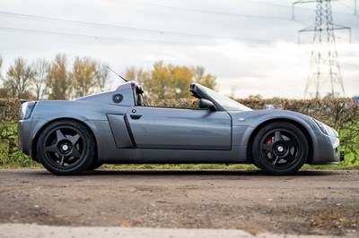 Lot 14 - 2004 Vauxhall VXR220