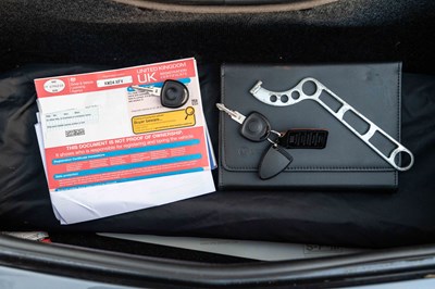 Lot 14 - 2004 Vauxhall VXR220