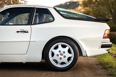 Lot 10 - 1987 Porsche 944 Turbo