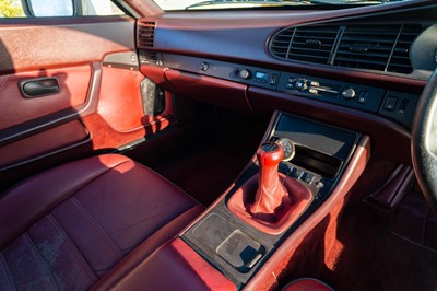 Lot 10 - 1987 Porsche 944 Turbo