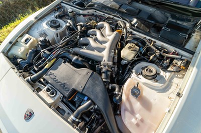 Lot 10 - 1987 Porsche 944 Turbo