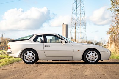 Lot 10 - 1987 Porsche 944 Turbo