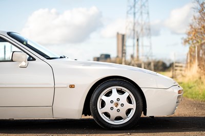 Lot 10 - 1987 Porsche 944 Turbo