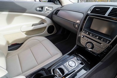 Lot 70 - 2010 Jaguar XKR Coupe