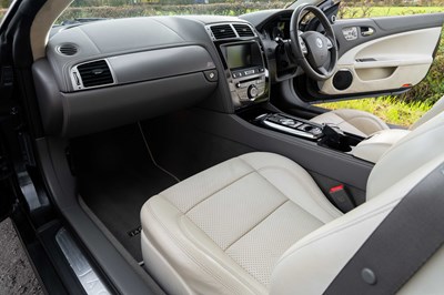 Lot 70 - 2010 Jaguar XKR Coupe