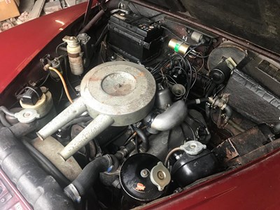 Lot 104 - 1965 Daimler V8-250