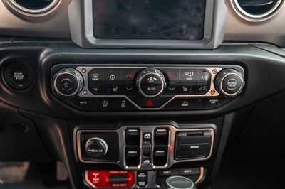 Lot 83 - 2019 Jeep Gladiator Rubicon