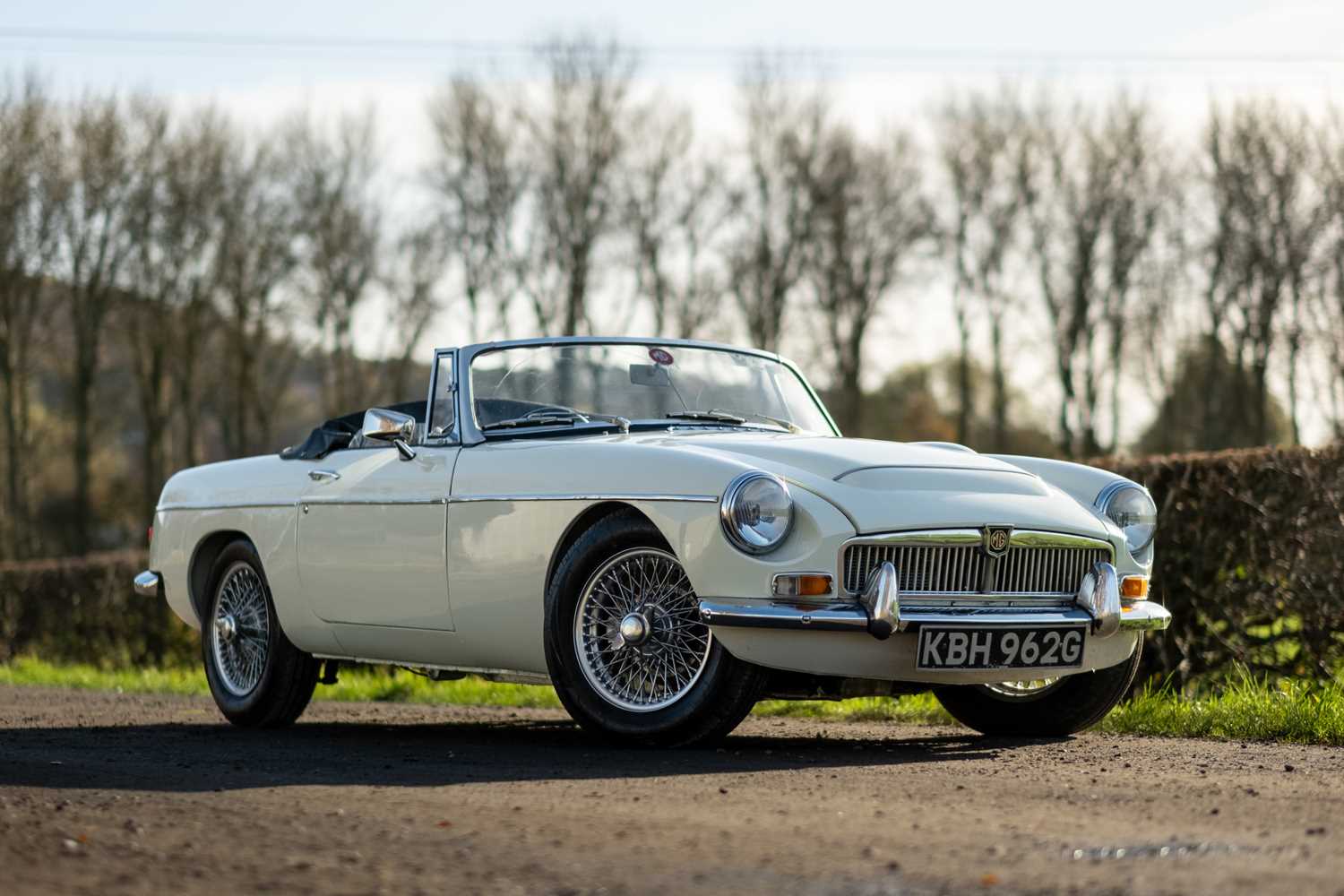 Lot 54 - 1969 MG MGC Roadster