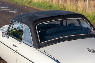 Lot 54 - 1969 MG MGC Roadster