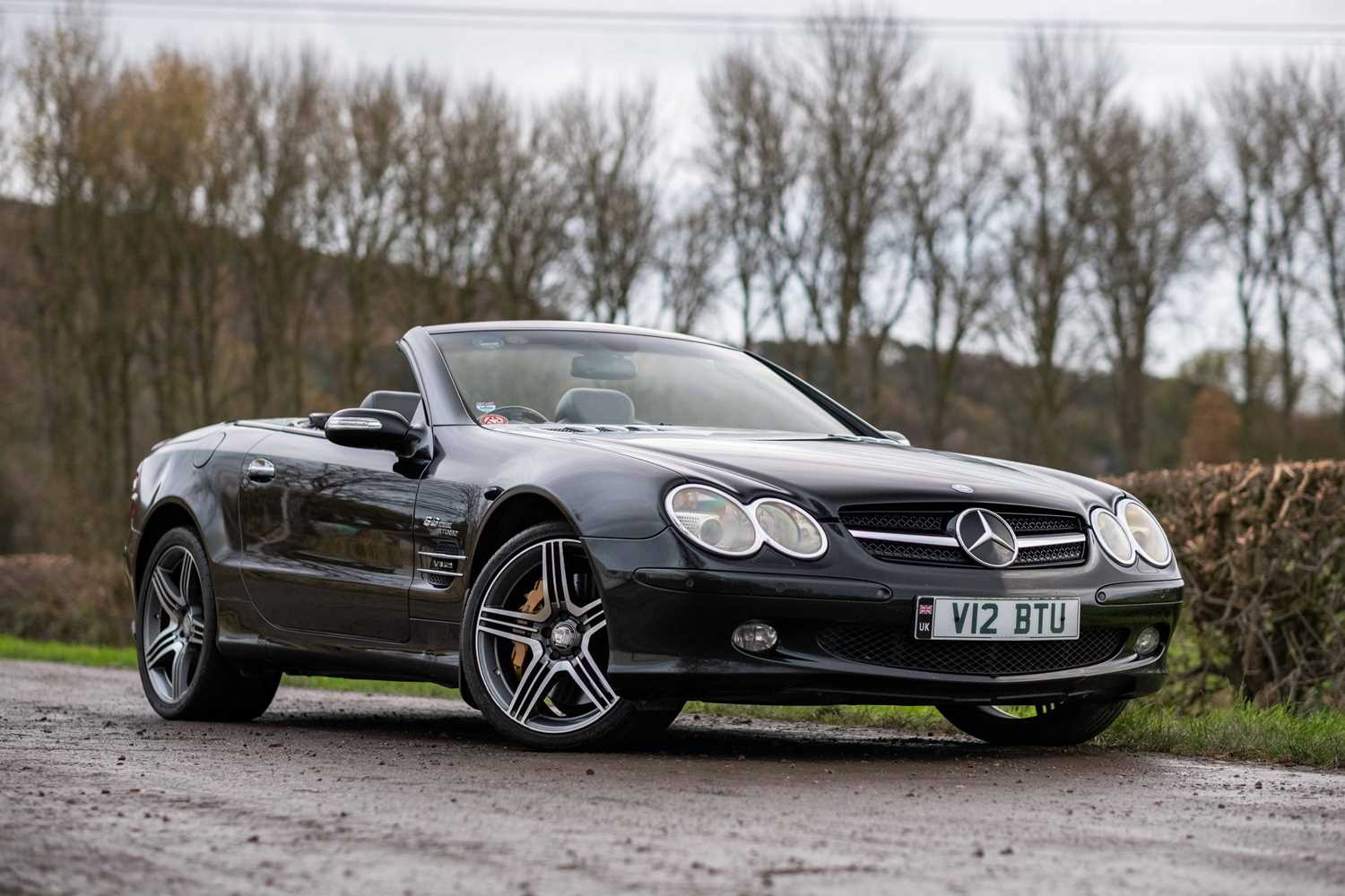 Lot 23 - 2004 Mercedes-Benz SL600