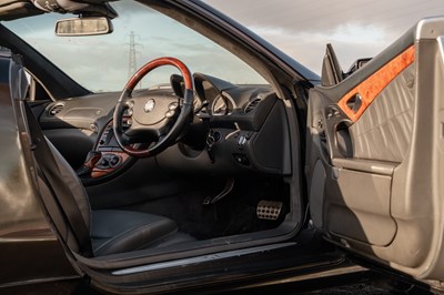 Lot 23 - 2004 Mercedes-Benz SL600