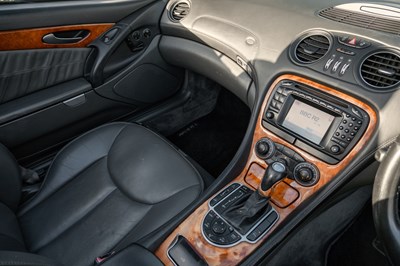 Lot 23 - 2004 Mercedes-Benz SL600