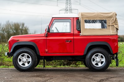 Lot 87 - 2003 Land Rover Defender 90 TD5
