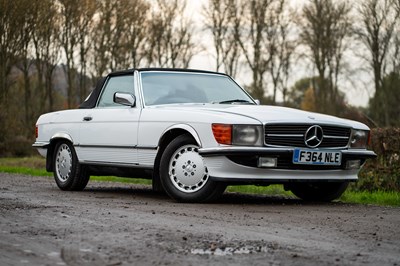 Lot 68 - 1988 Mercedes-Benz 300SL