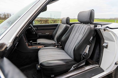 Lot 68 - 1988 Mercedes-Benz 300SL