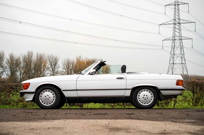 Lot 68 - 1988 Mercedes-Benz 300SL