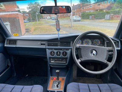 Lot 79 - 1990 Mercedes-Benz 190