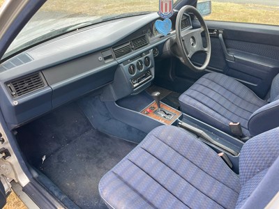 Lot 79 - 1990 Mercedes-Benz 190