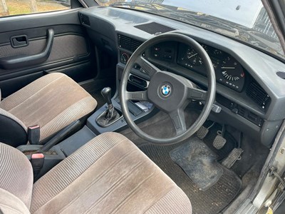 Lot 80 - 1987 BMW 520i