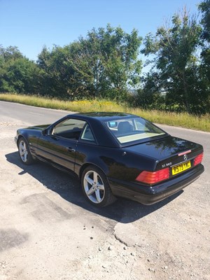 Lot 106 - 1997 Mercedes-Benz SL 320