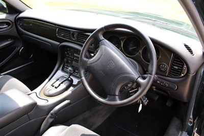 Lot 67 - 1998 Jaguar XJ Sport