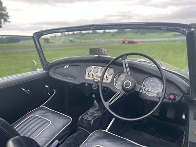 Lot 59 - 1960 Daimler SP250 'Dart'