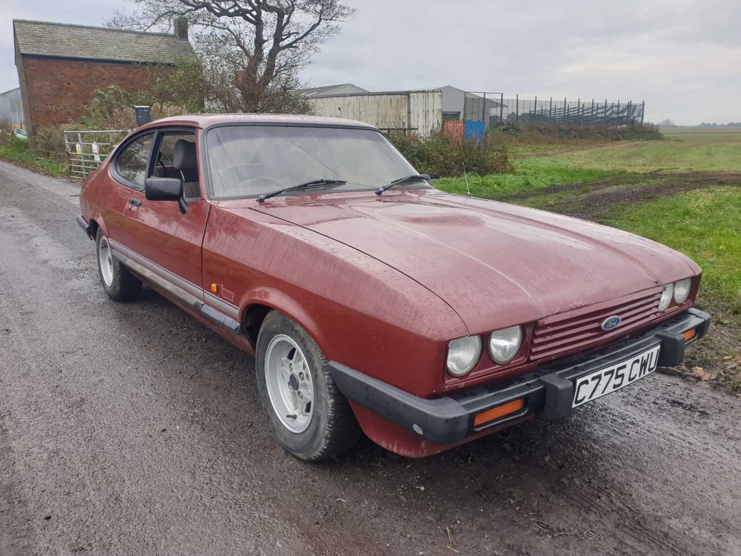 Lot 136 - 1986 Ford Capri 1.6 Laser