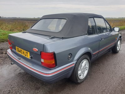 Lot 137 - 1987 Ford Escort XR3i Cabriolet