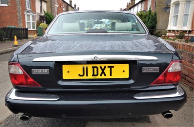 Lot 24 - 2000 Jaguar XJ8 3.2